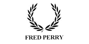 FRED PERRY由网球手弗莱德·派瑞 (FRED PERRY) 于1940年代末期在英国创立，最早是英国著名的网球用品品牌，经过六十年的发展，成为正宗的英伦街头时尚品牌，其产品包括男装、女装、鞋履和配饰系列，以其简洁的设计和用料的精湛而备受推崇。